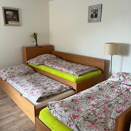 Chaloupka Hluboka - Family Holidays In South Bohemia Hluboka nad Vltavou Ngoại thất bức ảnh