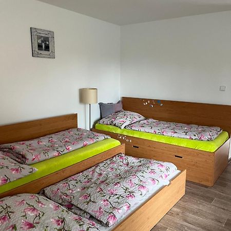 Chaloupka Hluboka - Family Holidays In South Bohemia Hluboka nad Vltavou Ngoại thất bức ảnh