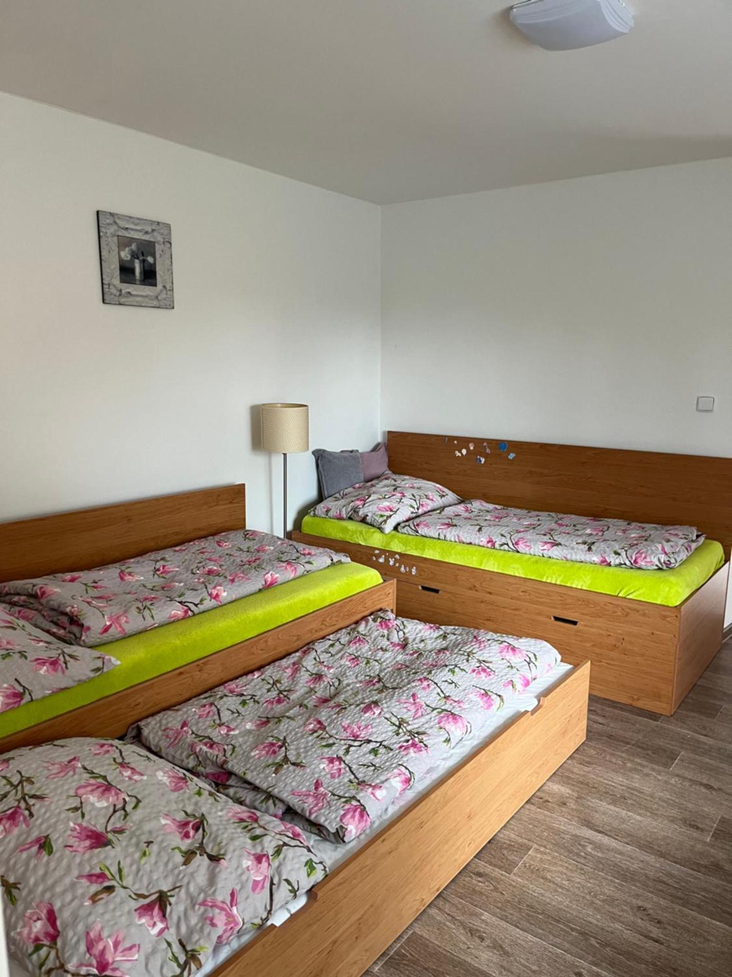 Chaloupka Hluboka - Family Holidays In South Bohemia Hluboka nad Vltavou Ngoại thất bức ảnh